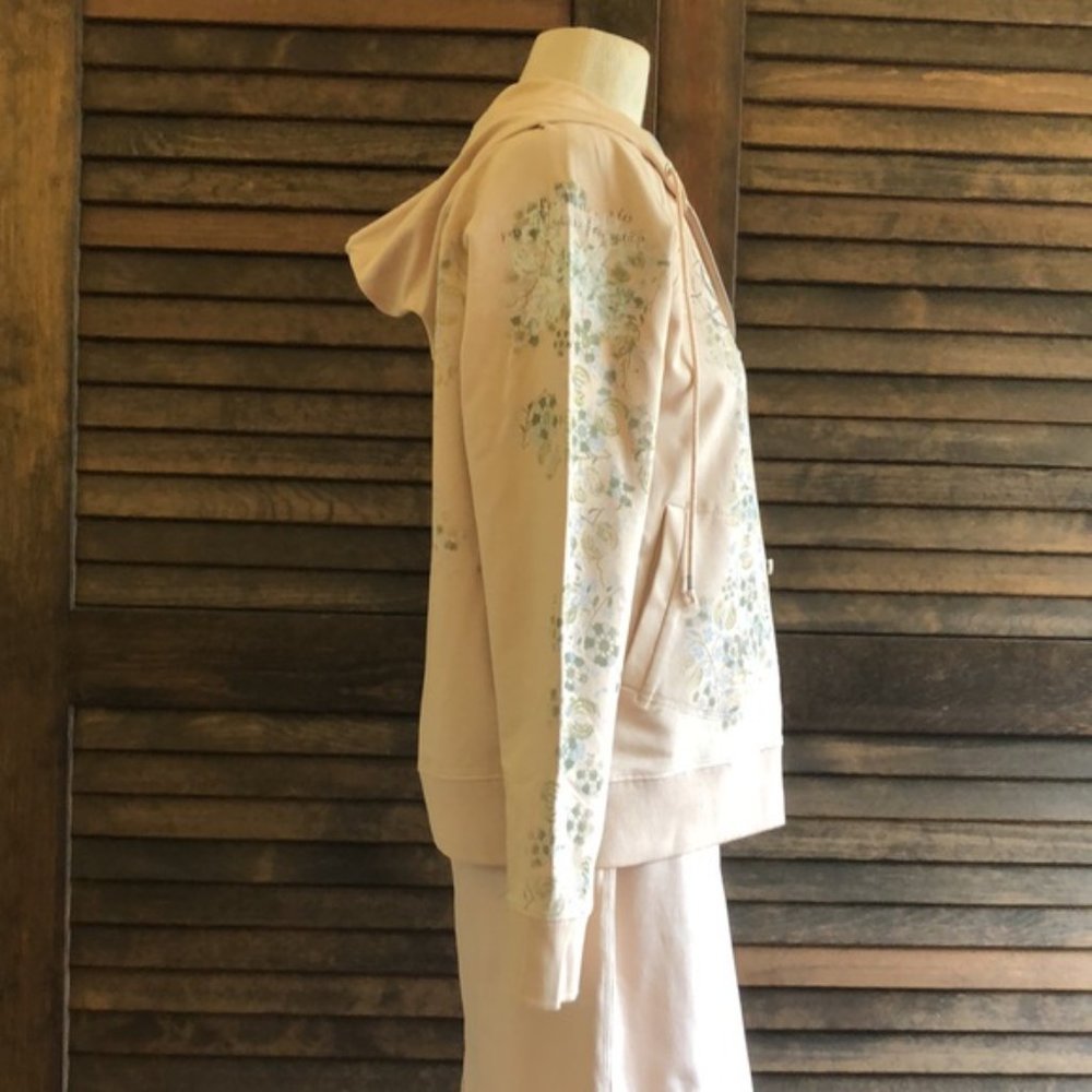 Cream Hoodie with Floral Design - Picture 10 of 12
